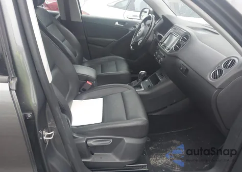 2017 Volkswagen Tiguan 2.0T/2.0T S from USA, damaged, VIN WVGAV7AX0HK030766